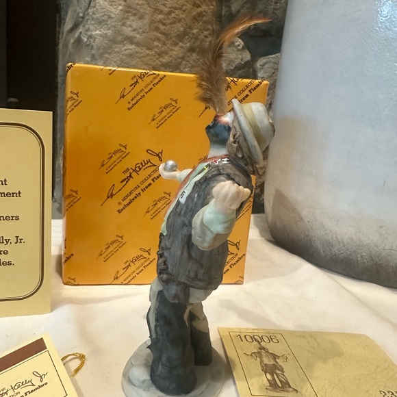 Emmet kelly jr balancing act clown - Picture 5 of 7